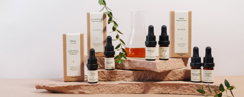 ESSENTIAL OIL BLENDS Smells like spells ESSENTIAL OIL BLENDS Smells like spells